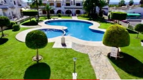 2-Bed Apartment 10 min drive to the Beach!, Quesada